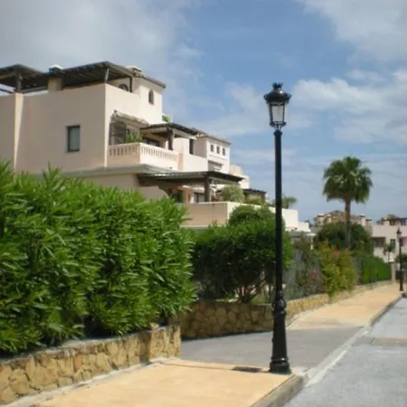 公寓 Stunning 2-bedroom Townhouse In Lomas De Cabopino, *