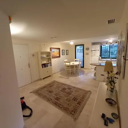 公寓 Stunning 2-bedroom Townhouse In Lomas De Cabopino, 马尔韦利亚